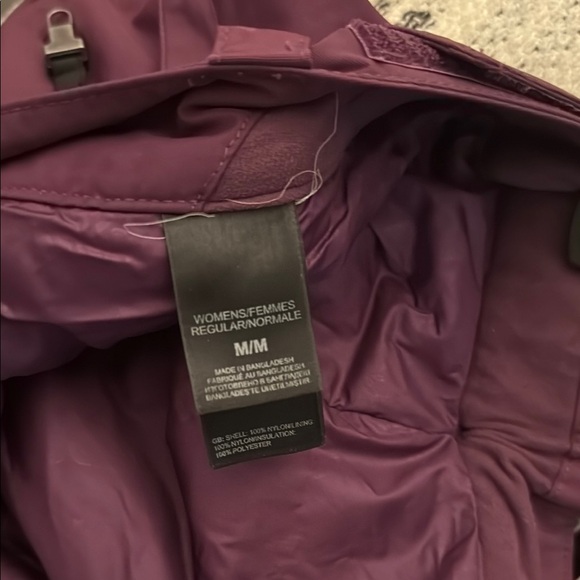 The North Face Maroon Snow Pants - Picture 9 of 10
